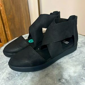 Eileen Fisher Carver Tumbled Nubuck leather Sneaker Sandal black women’s 7.5